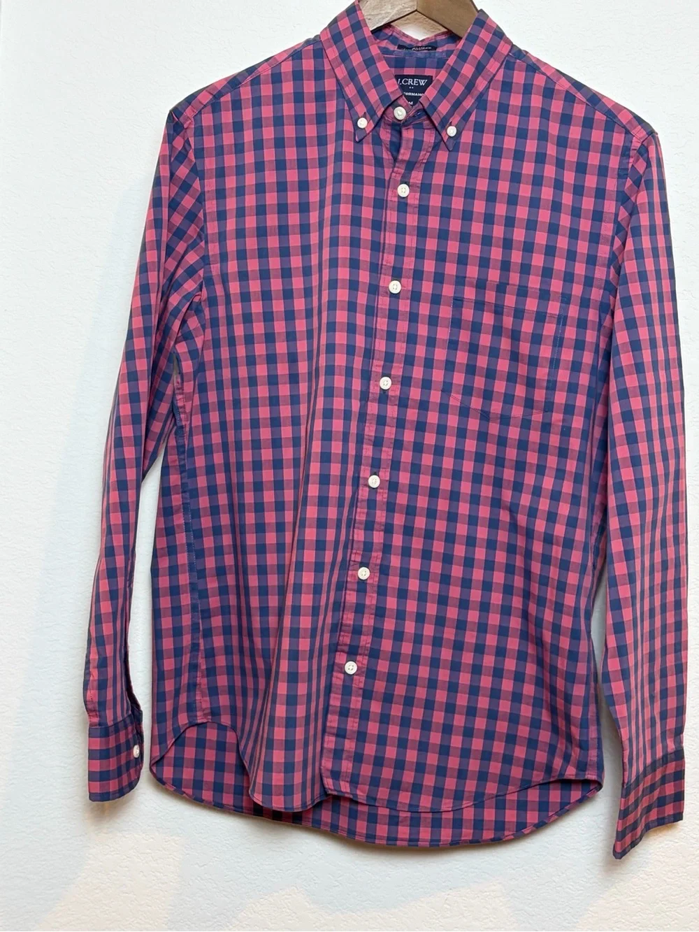 J.Crew Performance Slim Untucked Navy Red Gingham Plaid Button Down Shirt M